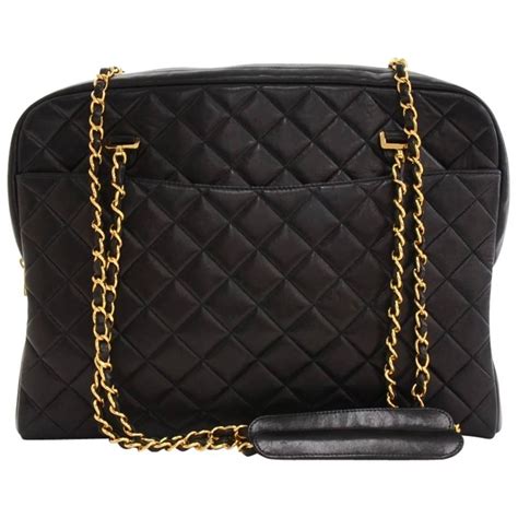 black chanel bag with gold chain